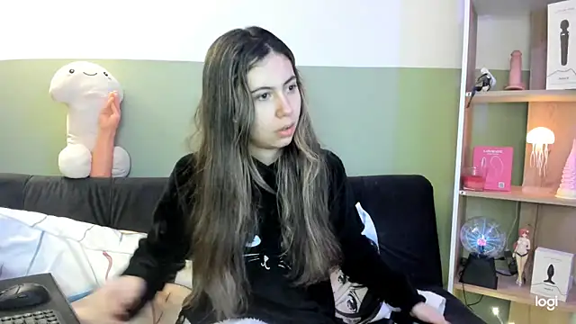 lilly sweett online show from February 14, 2:01 am