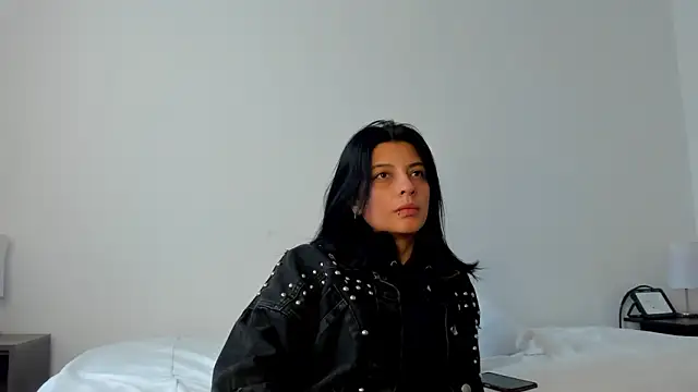 Snapshot of AneeSmith chatting on February 14, 9:21 pm AneeSmith online show from February 14, 9:21 pm