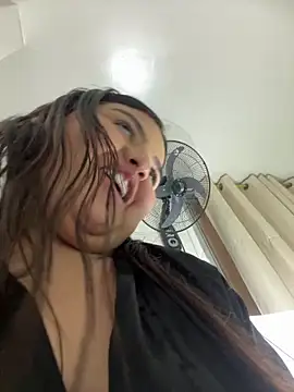 Snapshot of Lia_sexx chatting on September 17, 6:43 pm Lia sexx online show from September 17, 6:43 pm