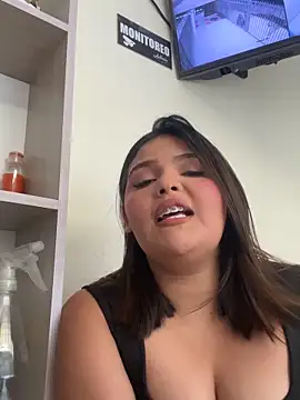 Lia sexx online show from April 15, 6:56 pm