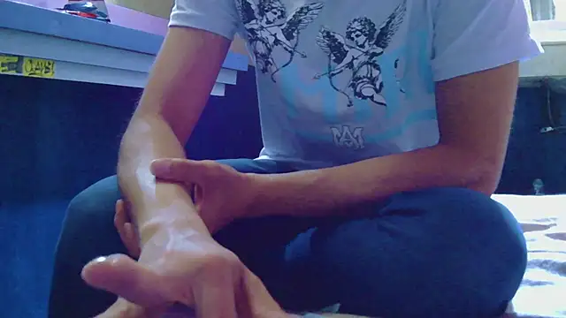 Latinopervs online show from July 12, 10:54 pm