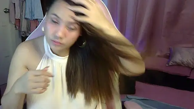 yourbabe Brielle online show from February 23, 7:07 pm