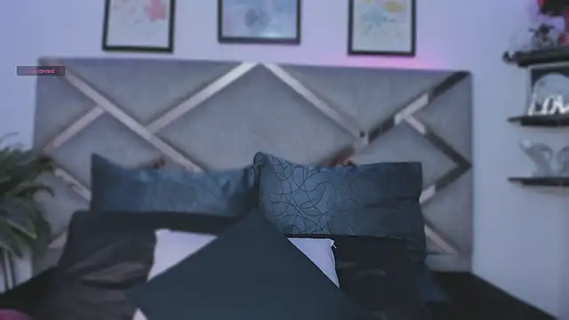 Keidy rose online show from December 19, 7:05 pm