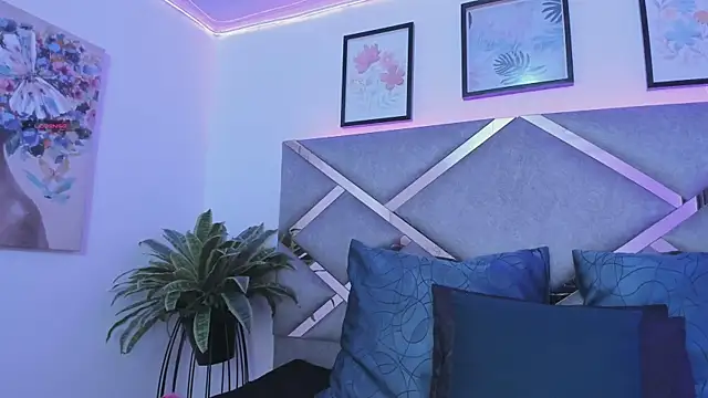 Keidy rose online show from November 7, 7:18 pm