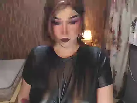 Snapshot of Transdomts4u chatting on February 24, 8:42 pm Transdomts4u online show from February 24, 8:42 pm