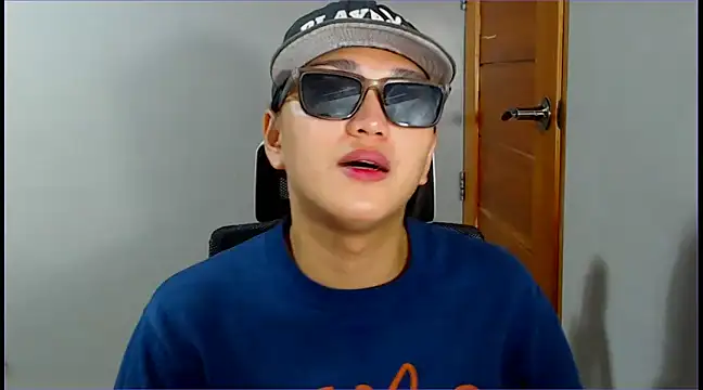 WONDERWOMAN2023 online show from February 26, 1:54 pm