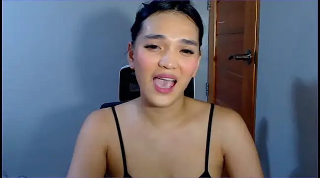 WONDERWOMAN2023 online show from January 25, 2:37 am