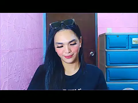 WONDERWOMAN2023 online show from November 23, 7:57 pm