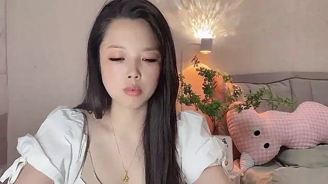 kk lele online show from May 11, 2:45 pm