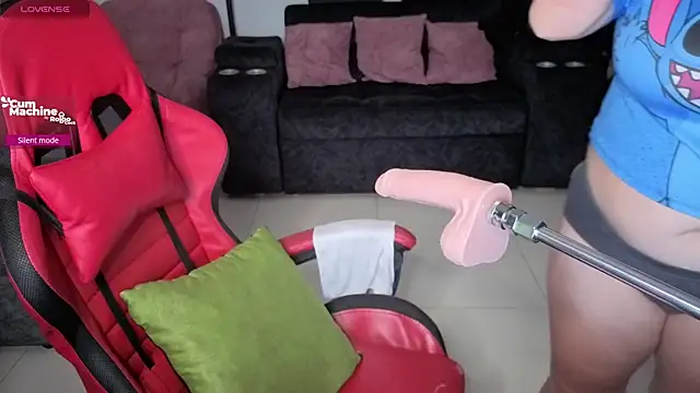 Snapshot of valery_adams1 chatting on November 14, 3:54 am valery adams1 online show from November 14, 3:54 am