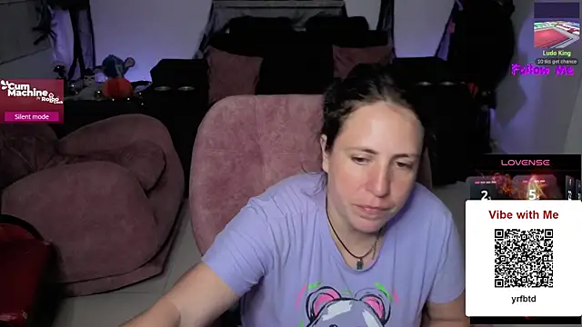 Snapshot of valery_adams1 chatting on October 30, 4:11 am valery adams1 online show from October 30, 4:11 am