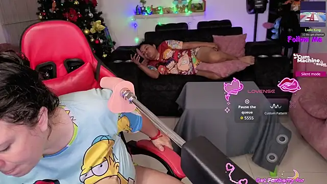 Snapshot of valery_adams1 chatting on December 1, 4:13 am valery adams1 online show from December 1, 4:13 am