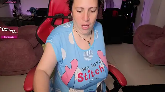 Snapshot of valery_adams1 chatting on October 23, 4:00 am valery adams1 online show from October 23, 4:00 am