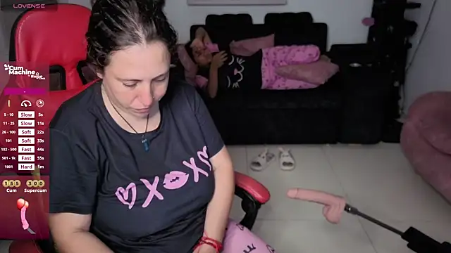 Snapshot of valery_adams1 chatting on November 10, 2:05 am valery adams1 online show from November 10, 2:05 am