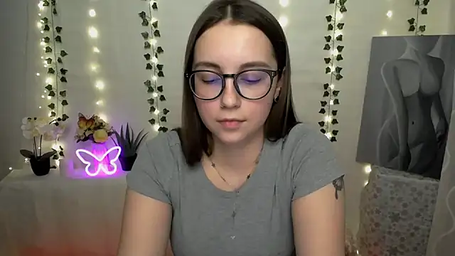 Snapshot of SweetPrincess_ chatting on February 25, 4:46 pm SweetPrincess online show from February 25, 4:46 pm
