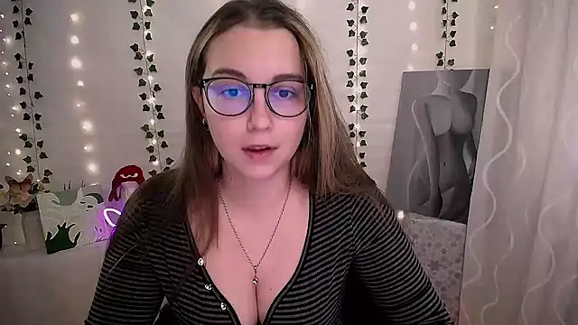 Snapshot of SweetPrincess_ chatting on October 16, 7:38 am SweetPrincess online show from October 16, 7:38 am