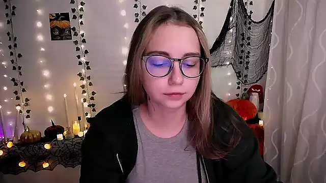 SweetPrincess  online show from October 27, 6:47 am