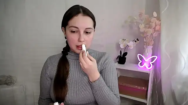 SweetPrincess  online show from March 17, 6:49 am