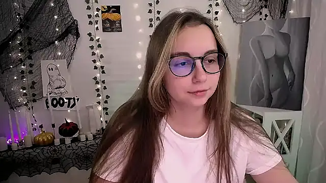 SweetPrincess  online show from November 4, 8:07 am