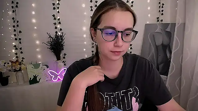 Snapshot of SweetPrincess_ chatting on September 12, 5:40 am SweetPrincess online show from September 12, 5:40 am