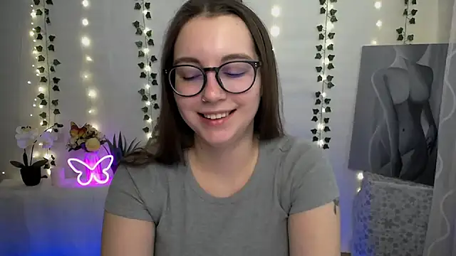 Snapshot of SweetPrincess_ chatting on March 5, 6:54 am SweetPrincess online show from March 5, 6:54 am