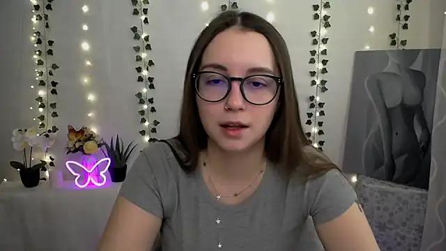 Snapshot of SweetPrincess_ chatting on February 25, 6:36 am SweetPrincess online show from February 25, 6:36 am