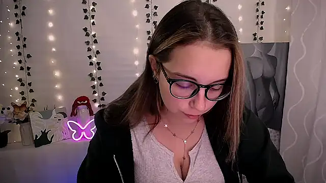 Snapshot of SweetPrincess_ chatting on October 6, 5:41 am SweetPrincess online show from October 6, 5:41 am