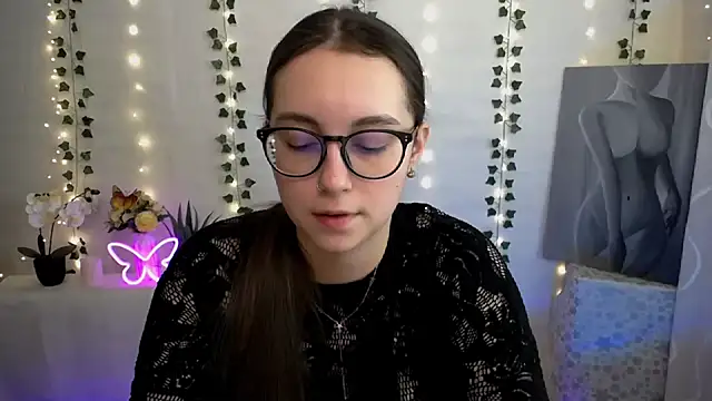 Snapshot of SweetPrincess_ chatting on March 21, 10:28 am SweetPrincess online show from March 21, 10:28 am