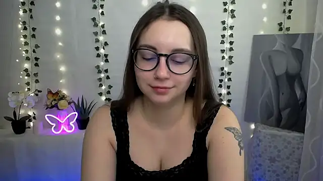 Snapshot of SweetPrincess_ chatting on March 7, 6:35 am SweetPrincess online show from March 7, 6:35 am