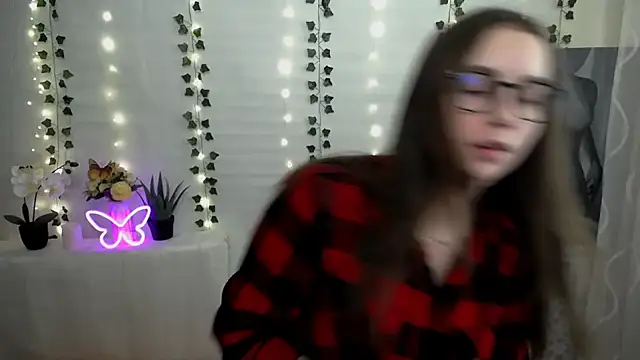 Snapshot of SweetPrincess_ chatting on March 14, 9:57 am SweetPrincess online show from March 14, 9:57 am