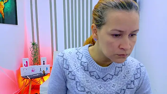 Snapshot of Britney_taylor_ chatting on December 4, 5:23 pm Britney taylor online show from December 4, 5:23 pm