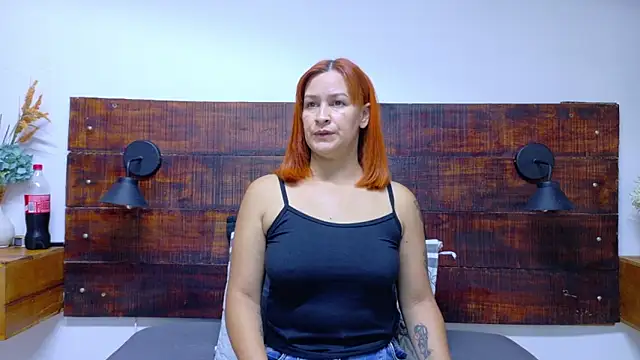 Britney taylor  online show from April 8, 7:15 pm