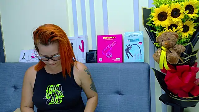 Britney taylor  online show from April 15, 7:58 pm