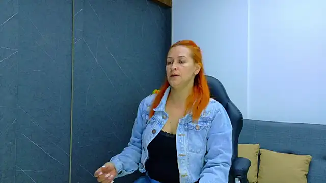 Britney taylor  online show from January 12, 7:09 pm