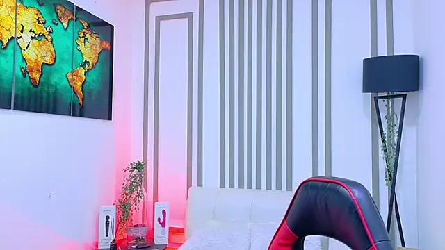 Snapshot of Britney_taylor_ chatting on October 24, 9:25 pm Britney taylor online show from October 24, 9:25 pm