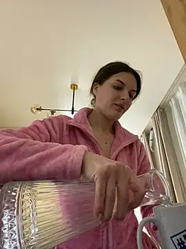 Snapshot of little_belucci chatting on March 19, 6:12 pm little belucci online show from March 19, 6:12 pm