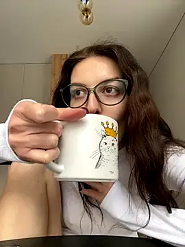 Snapshot of little_belucci chatting on October 11, 1:23 pm little belucci online show from October 11, 1:23 pm