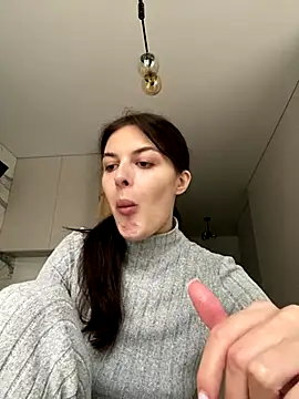 Snapshot of little_belucci chatting on October 1, 2:21 pm little belucci online show from October 1, 2:21 pm