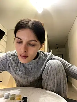 little belucci online show from November 27, 1:55 pm