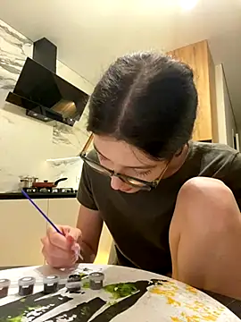 little belucci online show from December 1, 3:02 pm