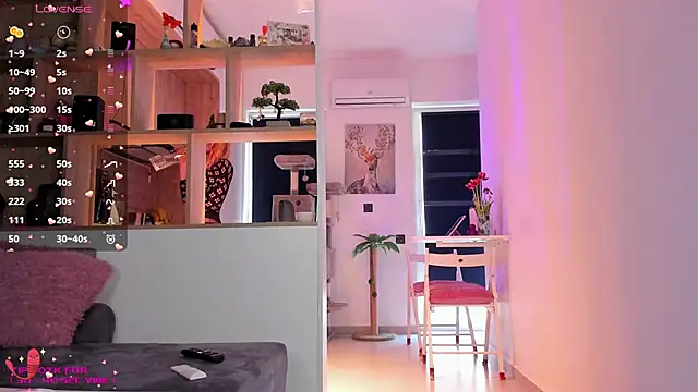 Snapshot of _alleyesonme_ chatting on March 16, 12:33 pm  alleyesonme  online show from March 16, 12:33 pm