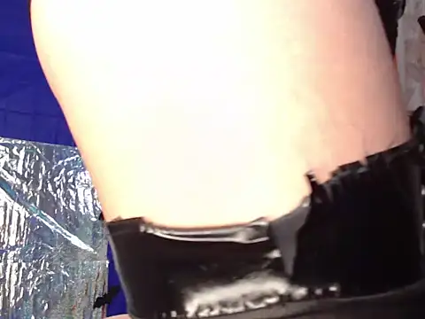 valquiria sirgun online show from October 14, 9:43 am