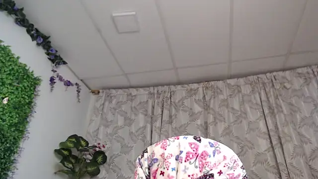 valquiria sirgun online show from December 5, 10:03 am