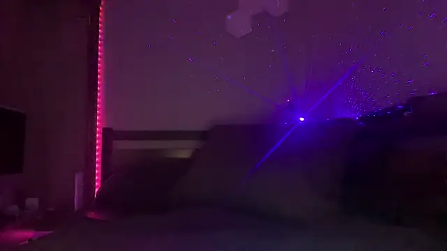 Snapshot of -ChupaBear- chatting on December 30, 3:03 am -ChupaBear- online show from December 30, 3:03 am