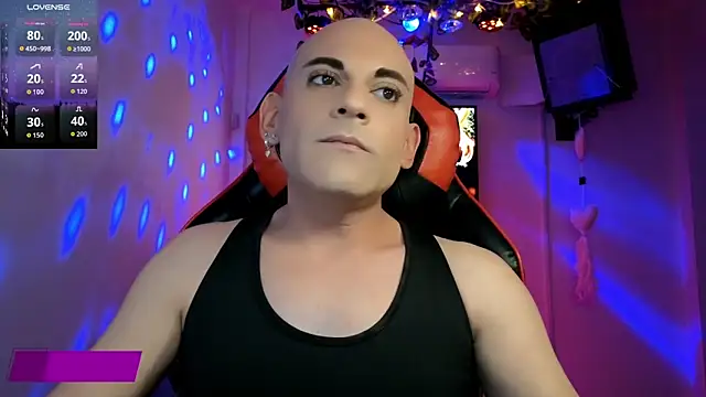 Snapshot of smangels chatting on October 28, 1:06 am smangels online show from October 28, 1:06 am