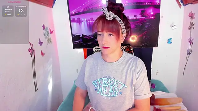 Hannaa32 online show from October 2, 7:50 pm