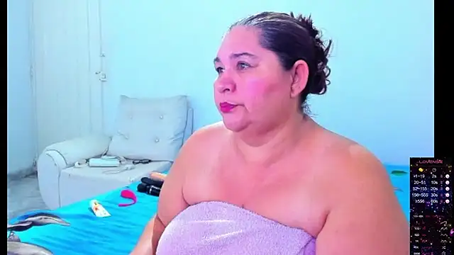 Snapshot of BBW_Michelle chatting on June 21, 2:28 am BBW Michelle online show from June 21, 2:28 am