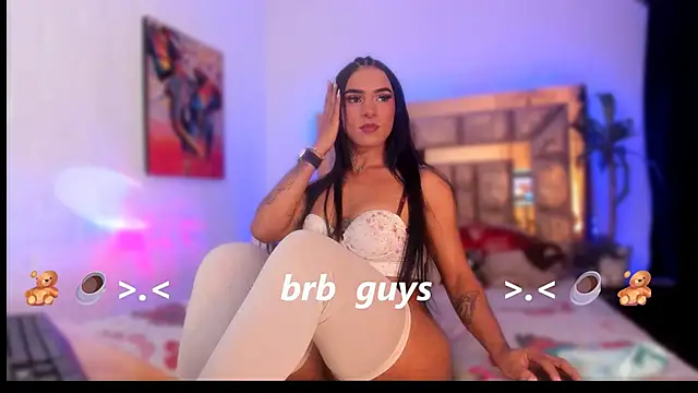 Snapshot of Sofia_waltonx chatting on February 4, 3:29 pm Sofia waltonx online show from February 4, 3:29 pm