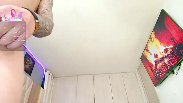 hottstuffx69 online show from January 18, 4:49 am