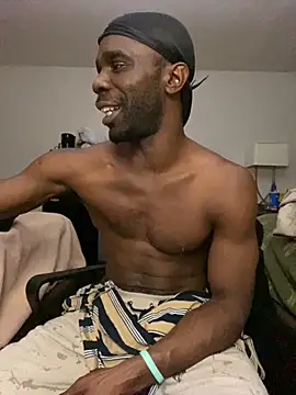 Snapshot of Bigdickbandit205 chatting on November 17, 12:03 am Bigdickbandit205 online show from November 17, 12:03 am